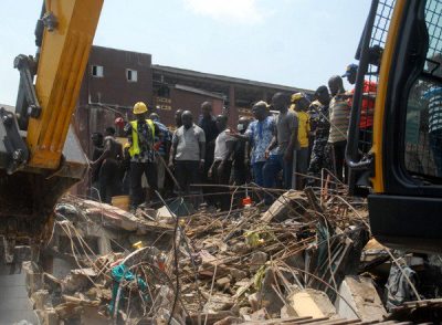 JUST IN: Many Trapped As Another Building Collapses In Oke Arin, Lagos Island  