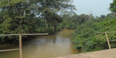 An Unidentified Man Jumps Into Osun River  