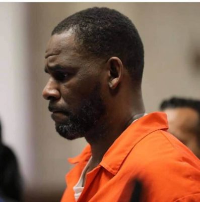 R.Kelly Appears In Court In Prison Outfit And Handcuff  