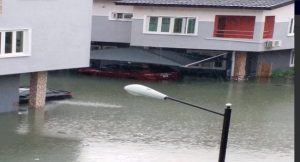 Lekki Residents Trapped In Flood; Urges FG To Intervene  