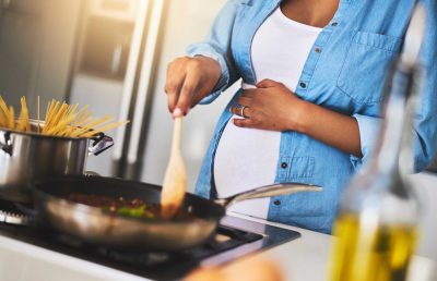 Is It Good To Diet While Pregnant?  