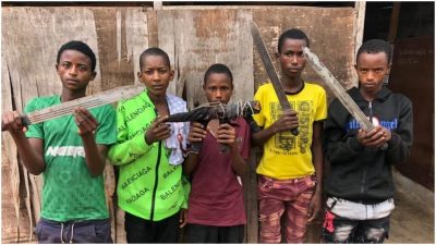 Ogun State Police Nabs 5 Teenage Robbers [PHOTO]  