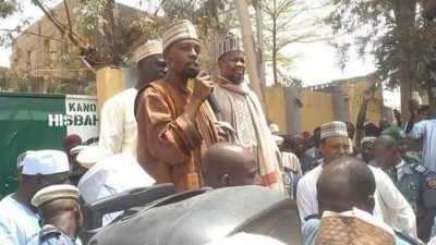 Shi'ite Protestors Clash with Governor's Convoy in Nigeria, Leaving Five Dead  
