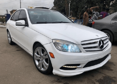 Man In Anambra Runs Mad After Alighting From His New Benz [VIDEO]  