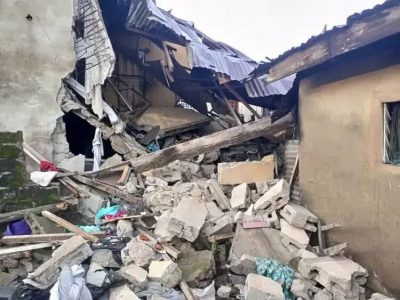 Collapsed Building Leaves One Dead, Many Trapped In Ondo  