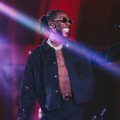 Now I Look My Age - Burna Boy As He Completely Shaves Beard  