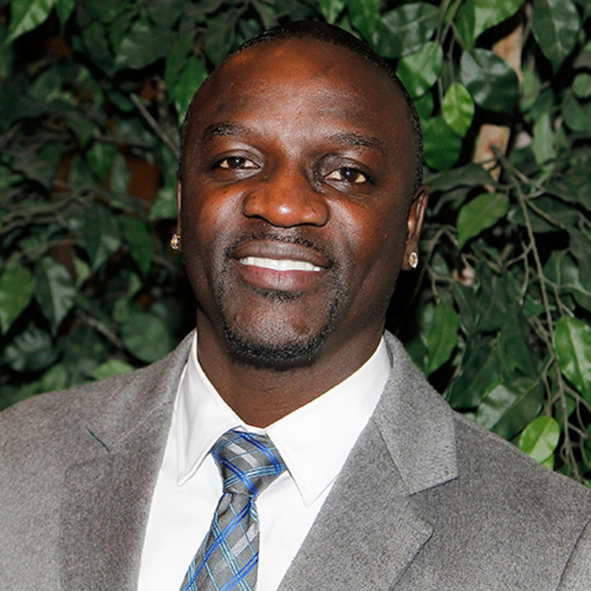 Money Brings More Problem Than Comfort - Akon  
