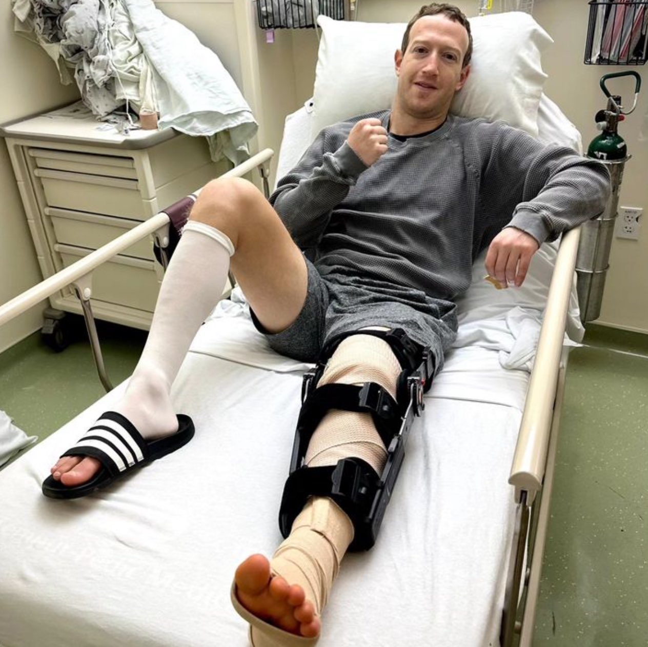 Mark Zuckerberg Undergoes Knee Surgery Due to MMA Training Injury  