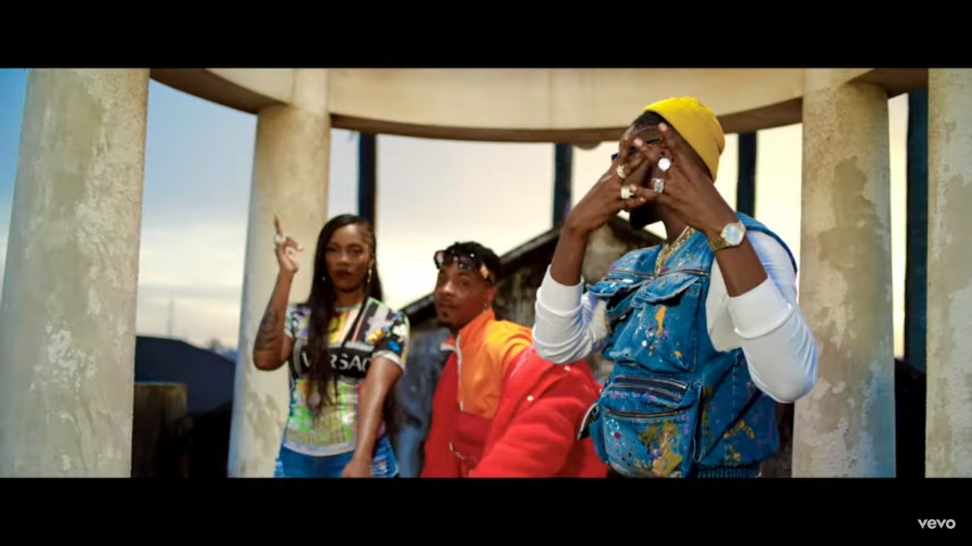 Young John ft. Tiwa Savage, Kizz Daniel - Ello Baby  