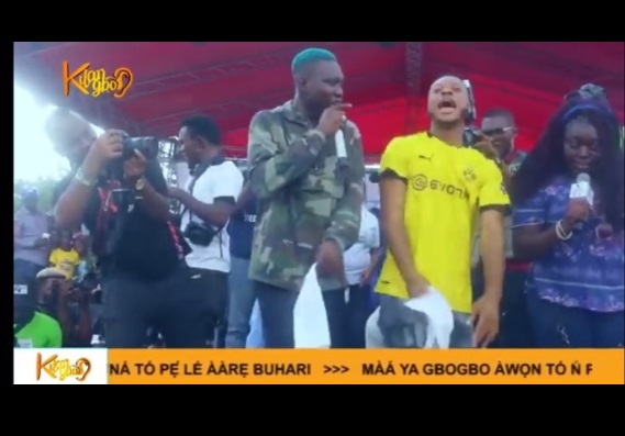 Zlatan Reacts To Shunning Woman Who Approached Him On Stage  