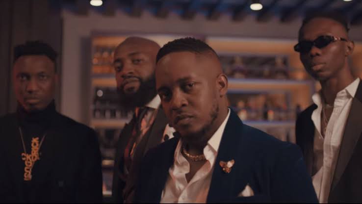 Hennessy Artistry Cypher vs Martell Cypher  