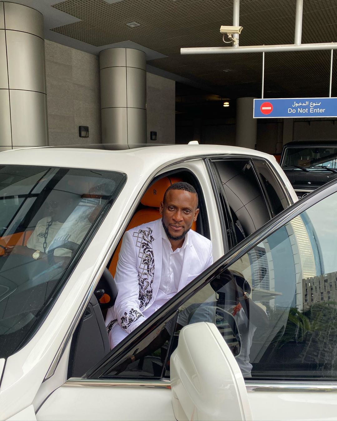 BBNaija: Omashola Warns Depressed People Against His DM  