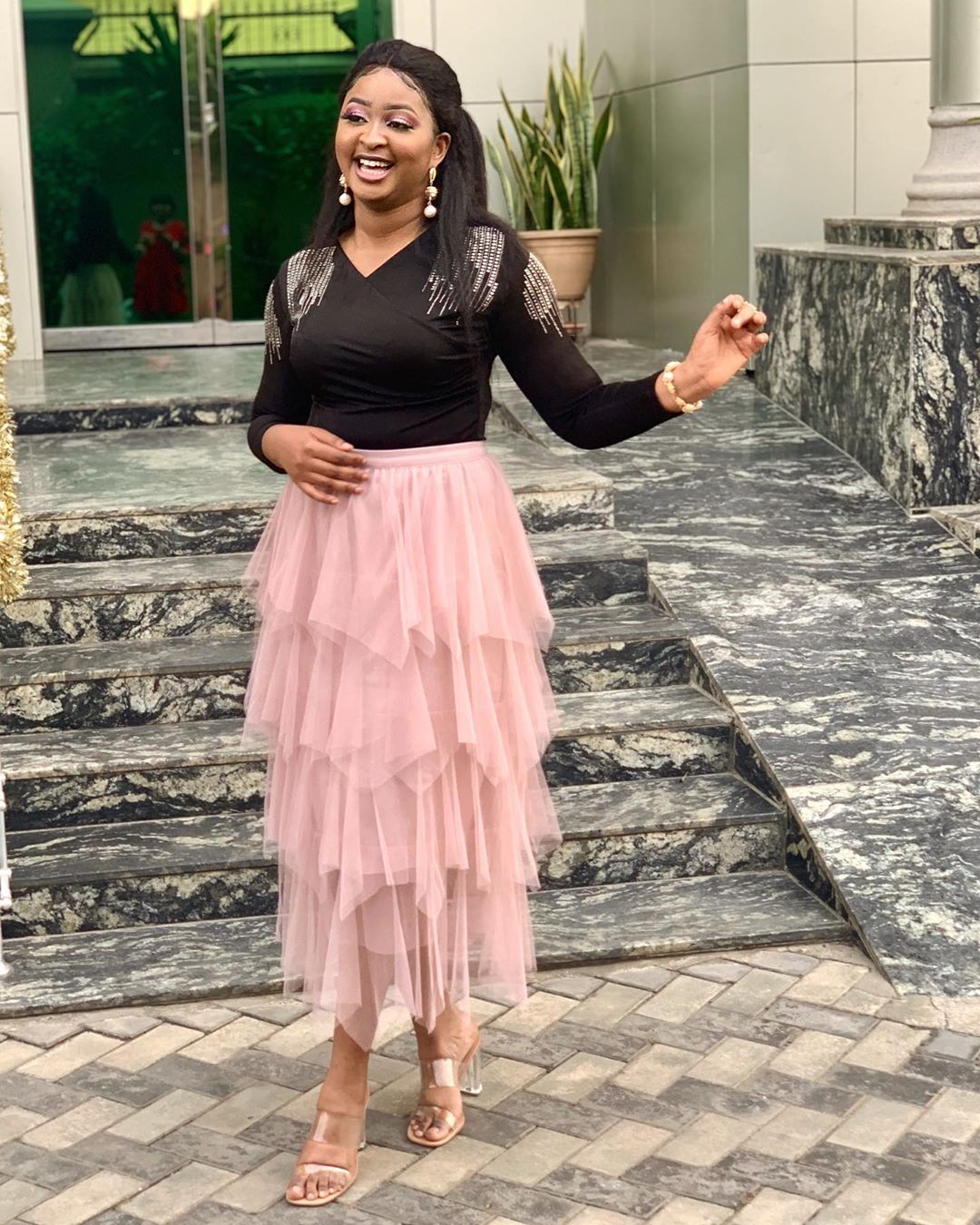 White Man Wears Slippers To His Nigerian Traditional Marriage  