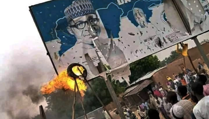 Katsina Anti-Banditry Protest: Protesters burn Buhari, Masari billboard  
