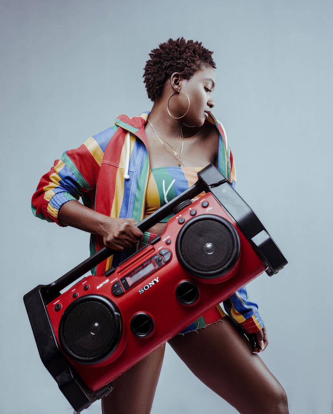 Singer Simi Wows Fans With Alluring New Picture  