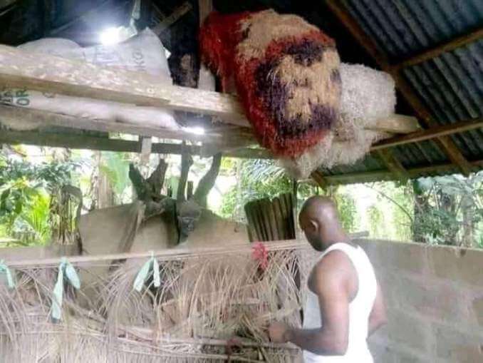 See Nigerian Politician Who Took His Nomination Forms To A Shrine [PHOTOS]  