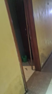 EFCC Officers Reportedly Storm Hotel In Ibadan, Tear Down All Doors In The Midnight  