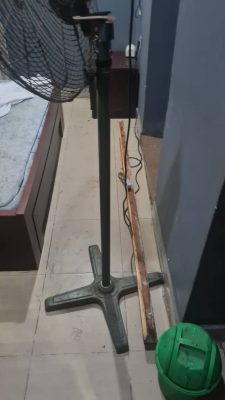 EFCC Officers Reportedly Storm Hotel In Ibadan, Tear Down All Doors In The Midnight  