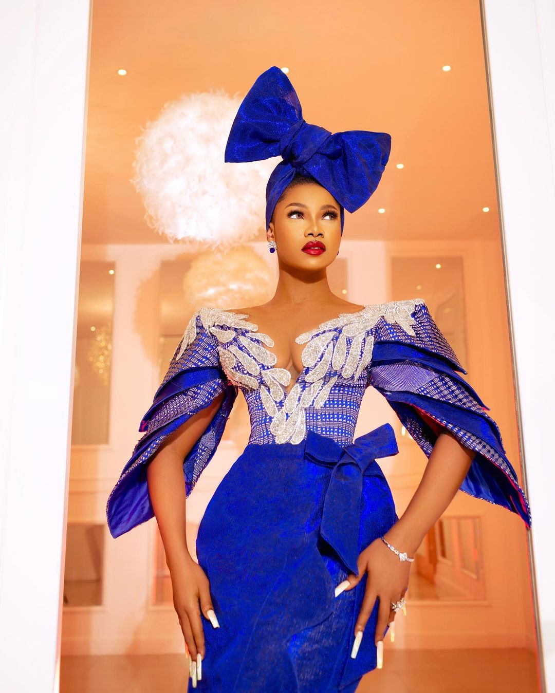 No Man Is Bankrolling Me - Tacha  