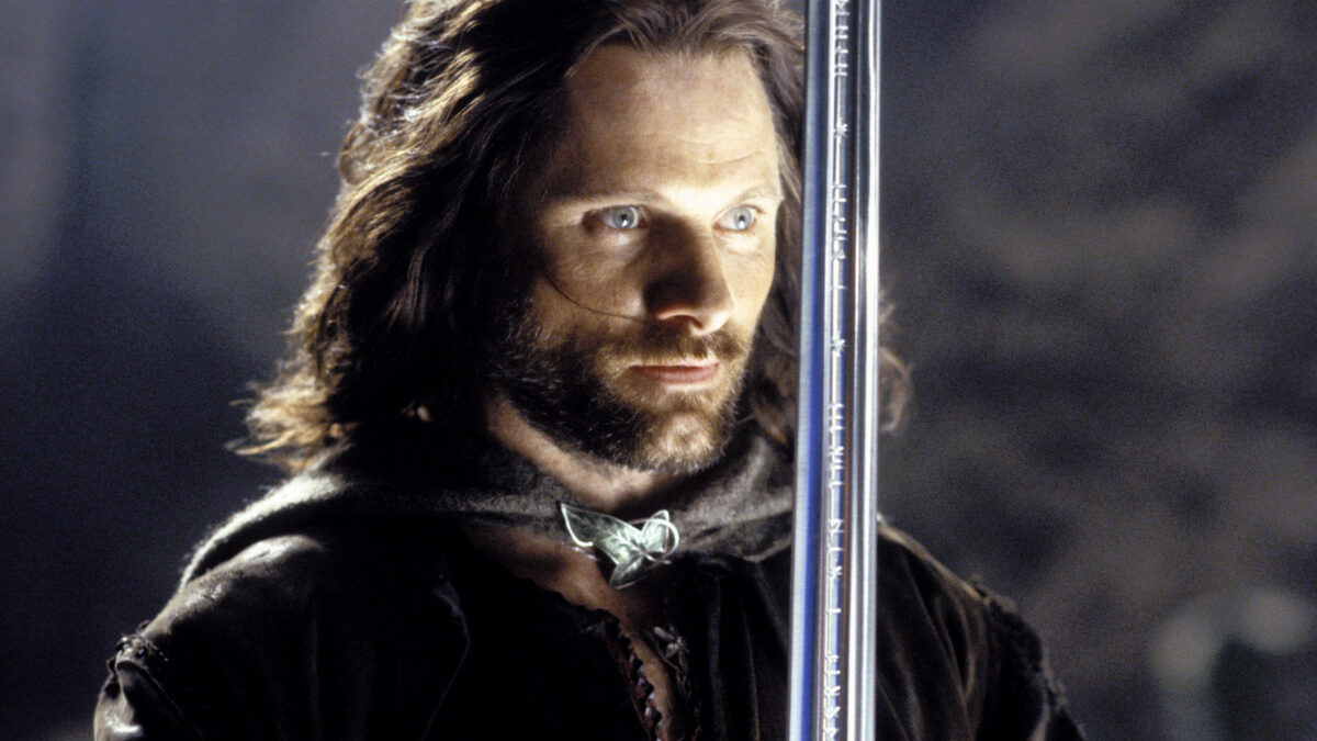 Jamie Dornan is Aragorn now, and Viggo Mortensen is actually cool with it  